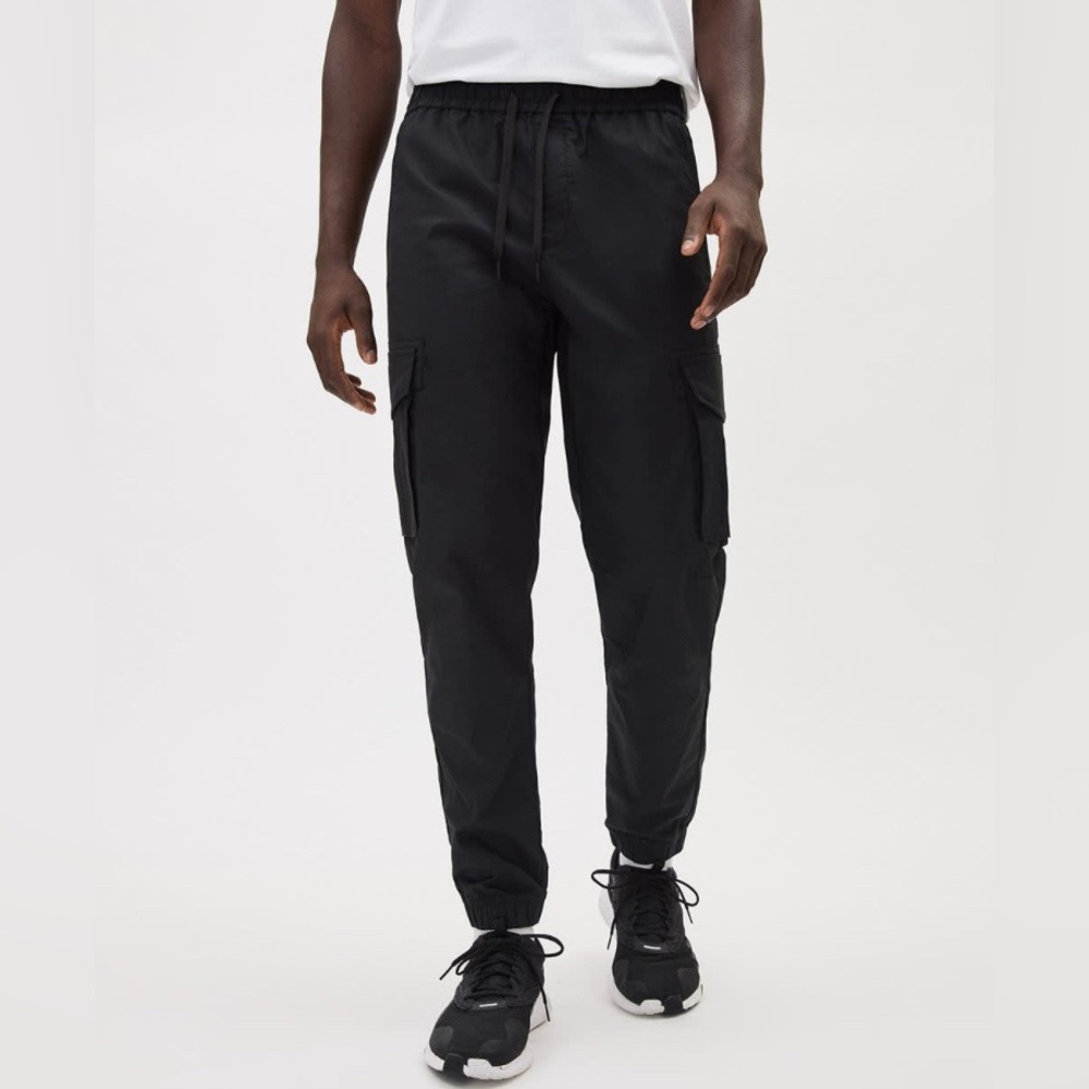 NWT RW&CO Black Cargo Jogger Pants with Elastic Waistband 32X30